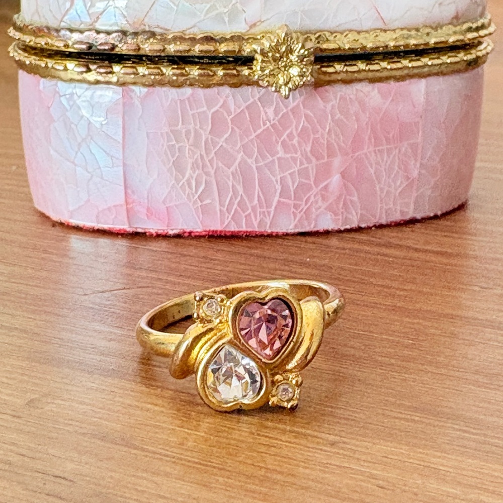 Avon 1994 Romantic Double Heart Ring Pink Clear Rhinestone Gold Sz 9 NIB 238